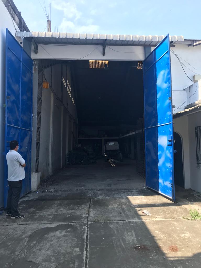 Miniatura de Bodega en arriendo en Machala