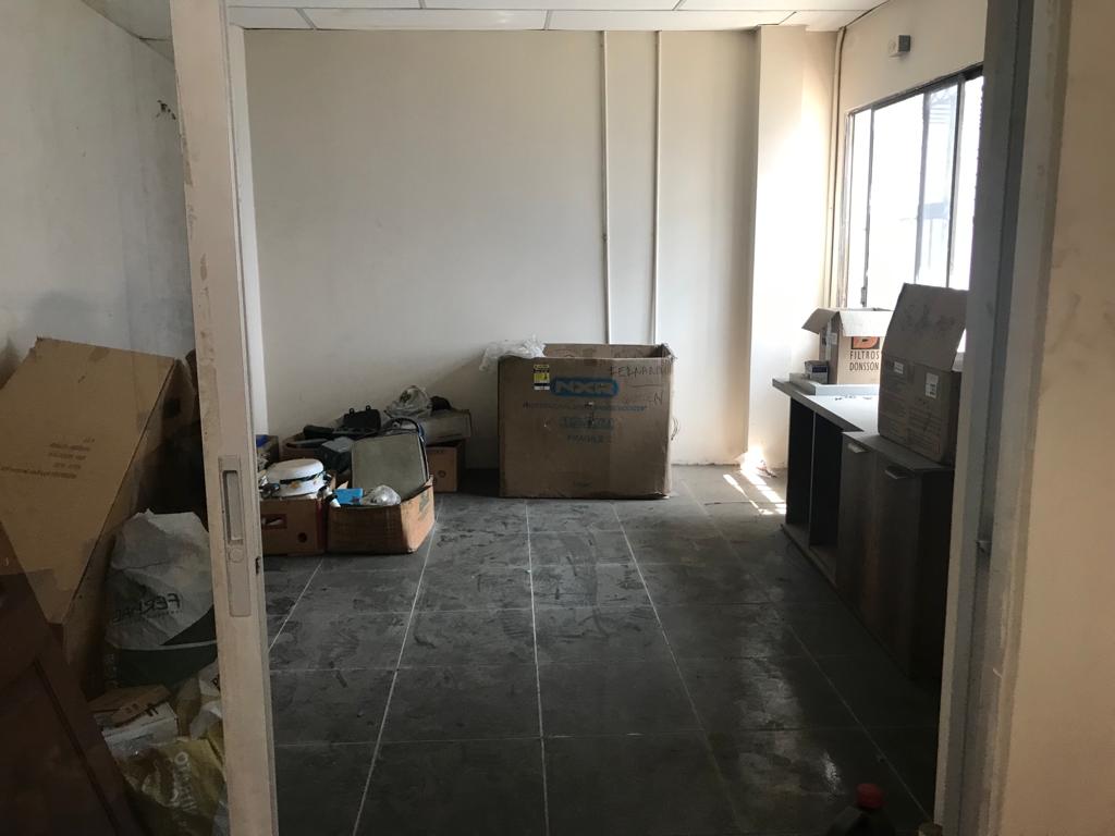 Miniatura de Bodega en arriendo en Machala