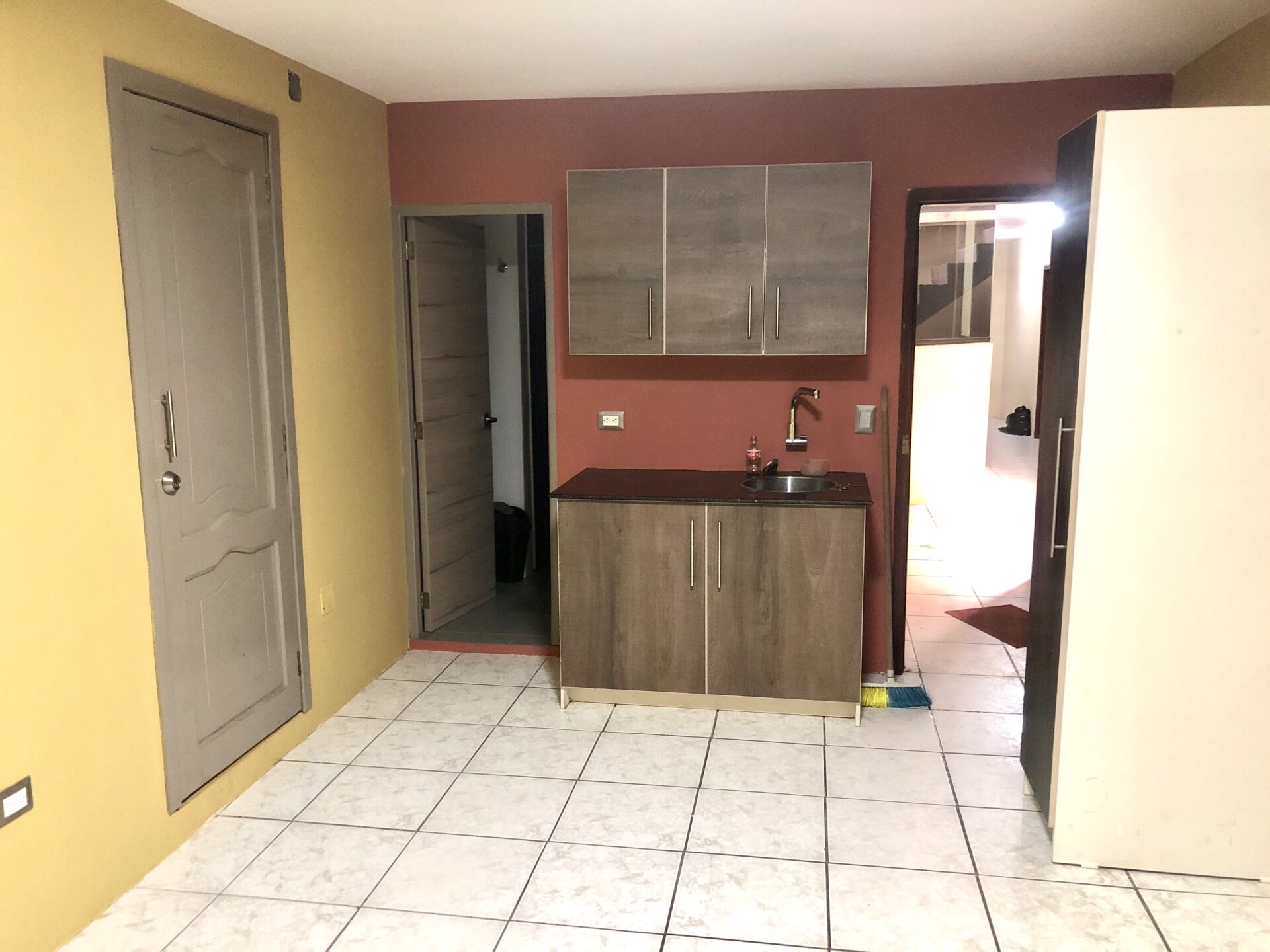 Miniatura de Oficinas en arriendo cerca al centro de Machala