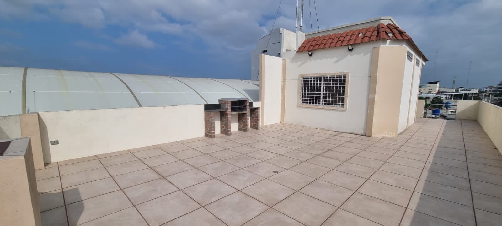 Miniatura de Edificio Rentero en venta cerca al centro de Machala