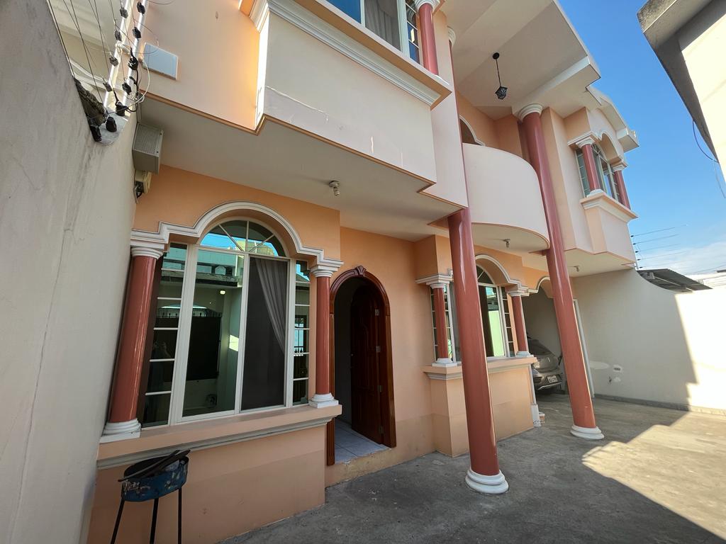 Miniatura de Casa Rentera en Machala sector Urdesa a la venta