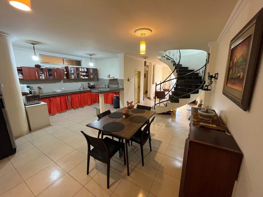Miniatura de Casa en venta 5 habitaciones