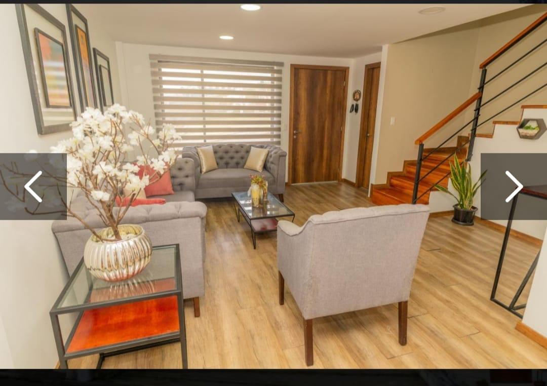 Miniatura de En venta casa en Cuenca, dentro de urbanización