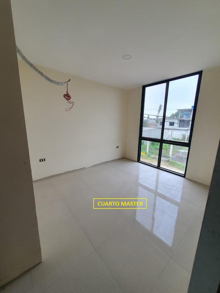 Miniatura de Bonita casa en venta por estrenar en Machala