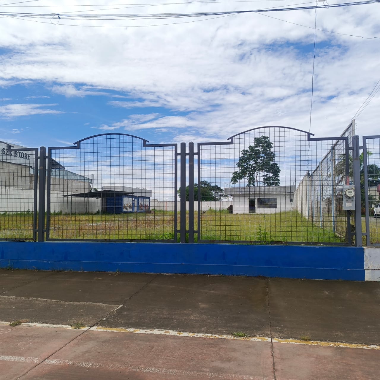 Terreno en renta con buena ubicación - Machala