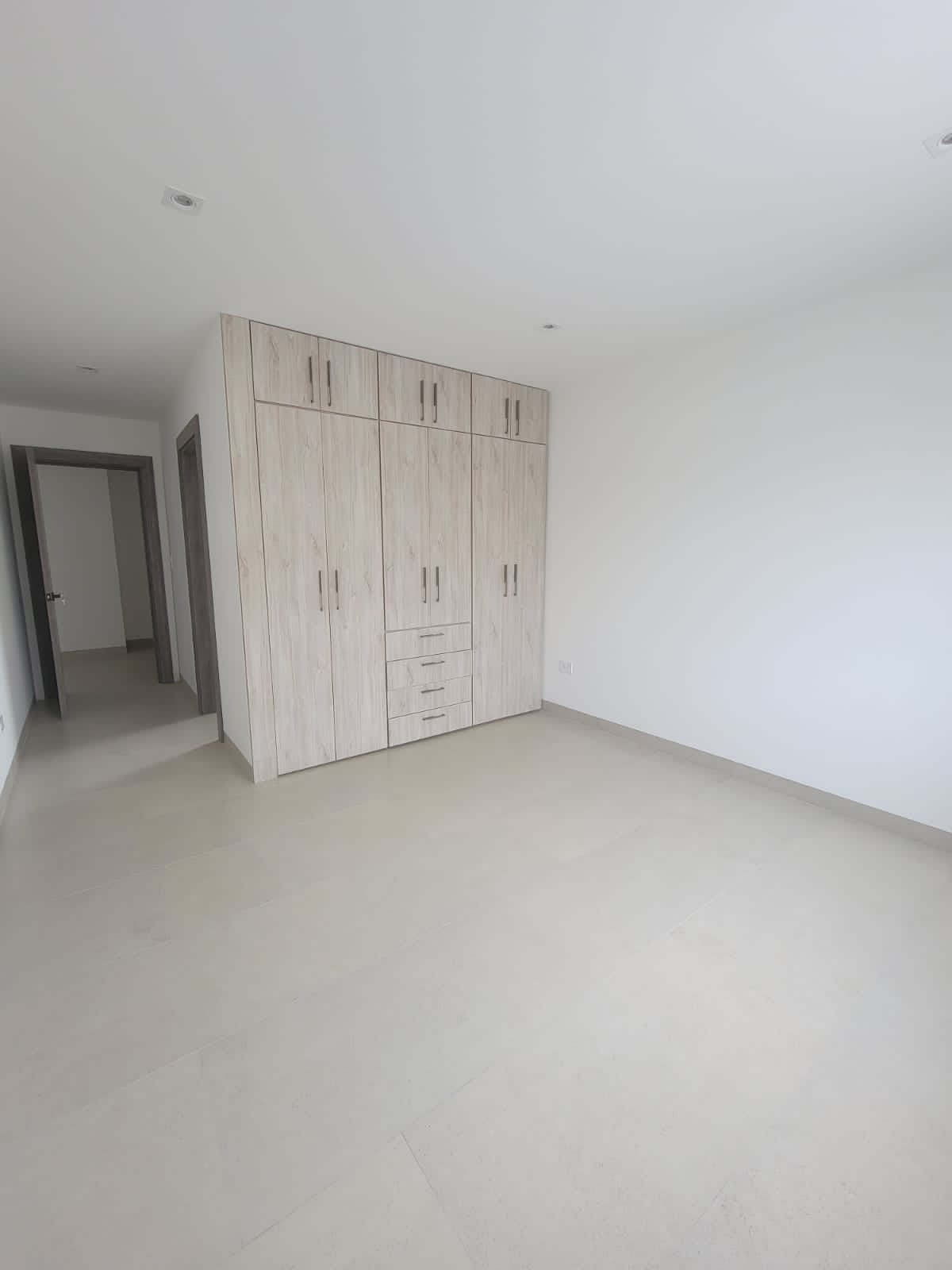 Miniatura de Casa elegante en venta - Machala