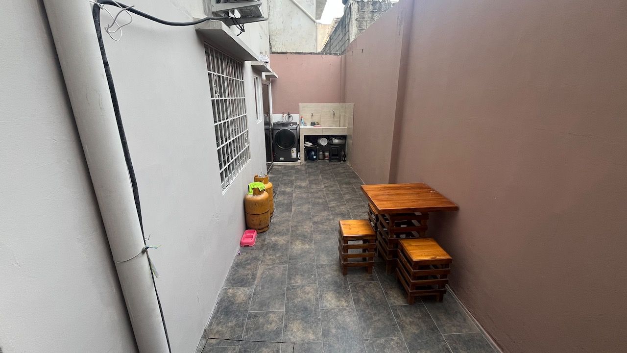 Miniatura de Casa en venta en Alcides Pesantez, Machala