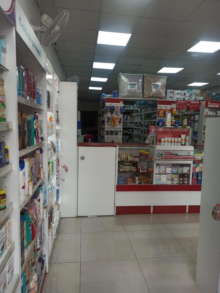 Miniatura de Local comercial en alquiler, centro de Machala