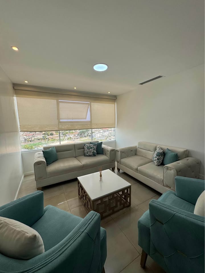 Departamento amoblado en urbanización, Machala