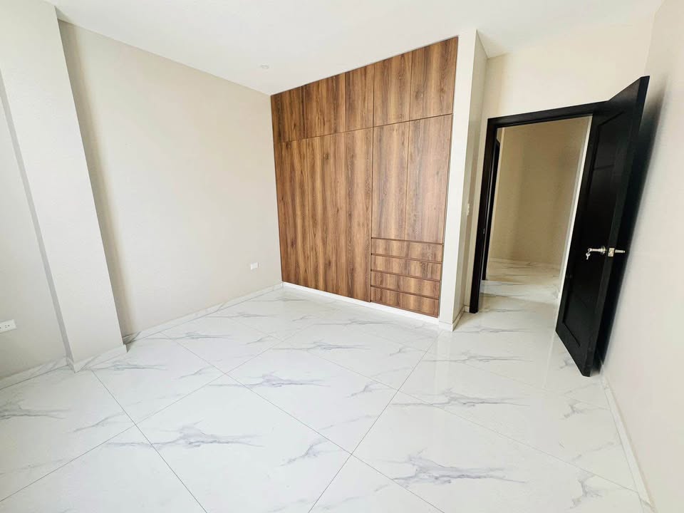 Miniatura de Se vende casa por estrenar dentro de urbanización