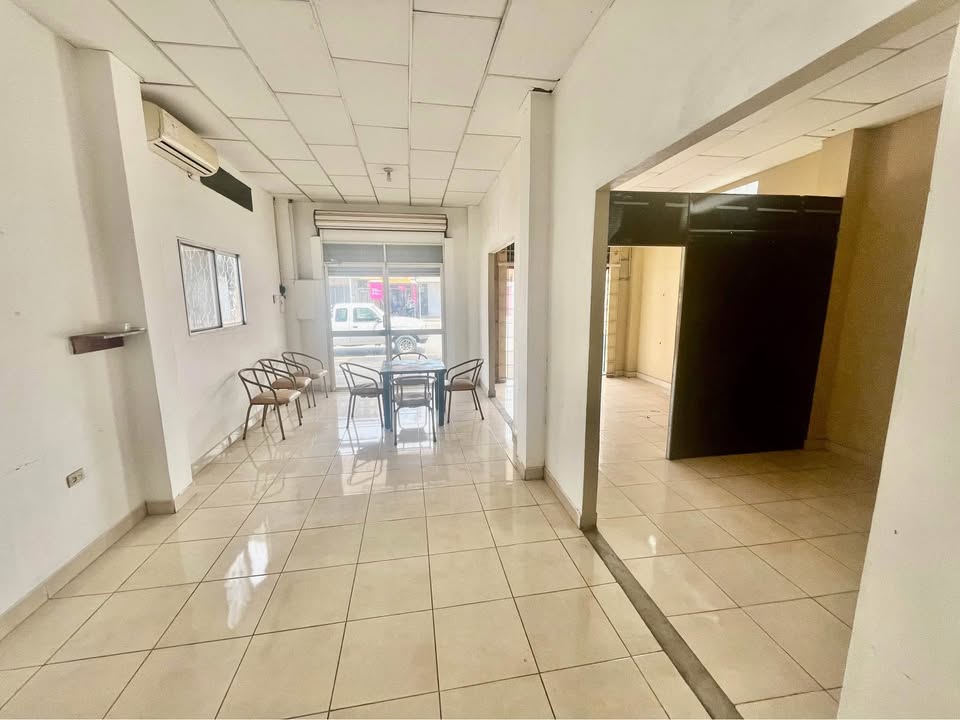 Locales comerciales en alquiler cerca al centro de Machala