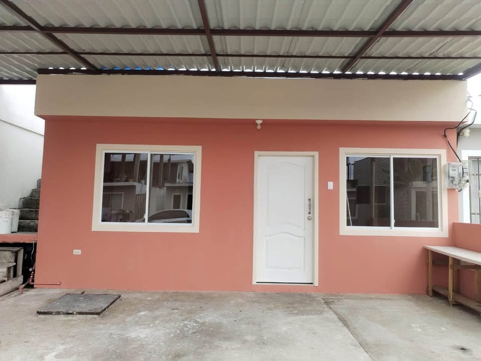 Se vende casa dentro de urbanización en Machala