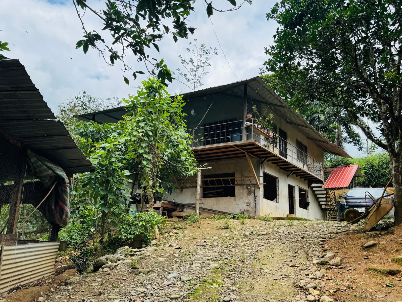 Se Vende Finca Productiva ubicado en Piñas
