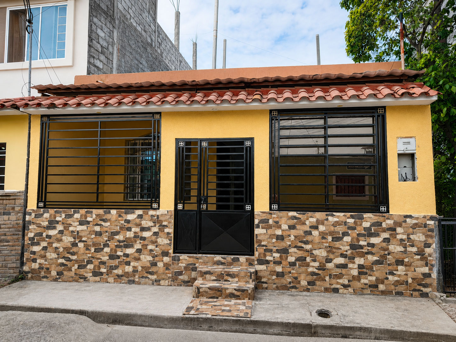 Casa en venta en el sur de Machala con excelente ubicación