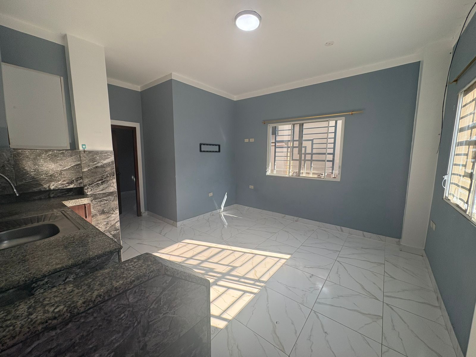 Se Alquila Departamento en Planta Baja, Machala