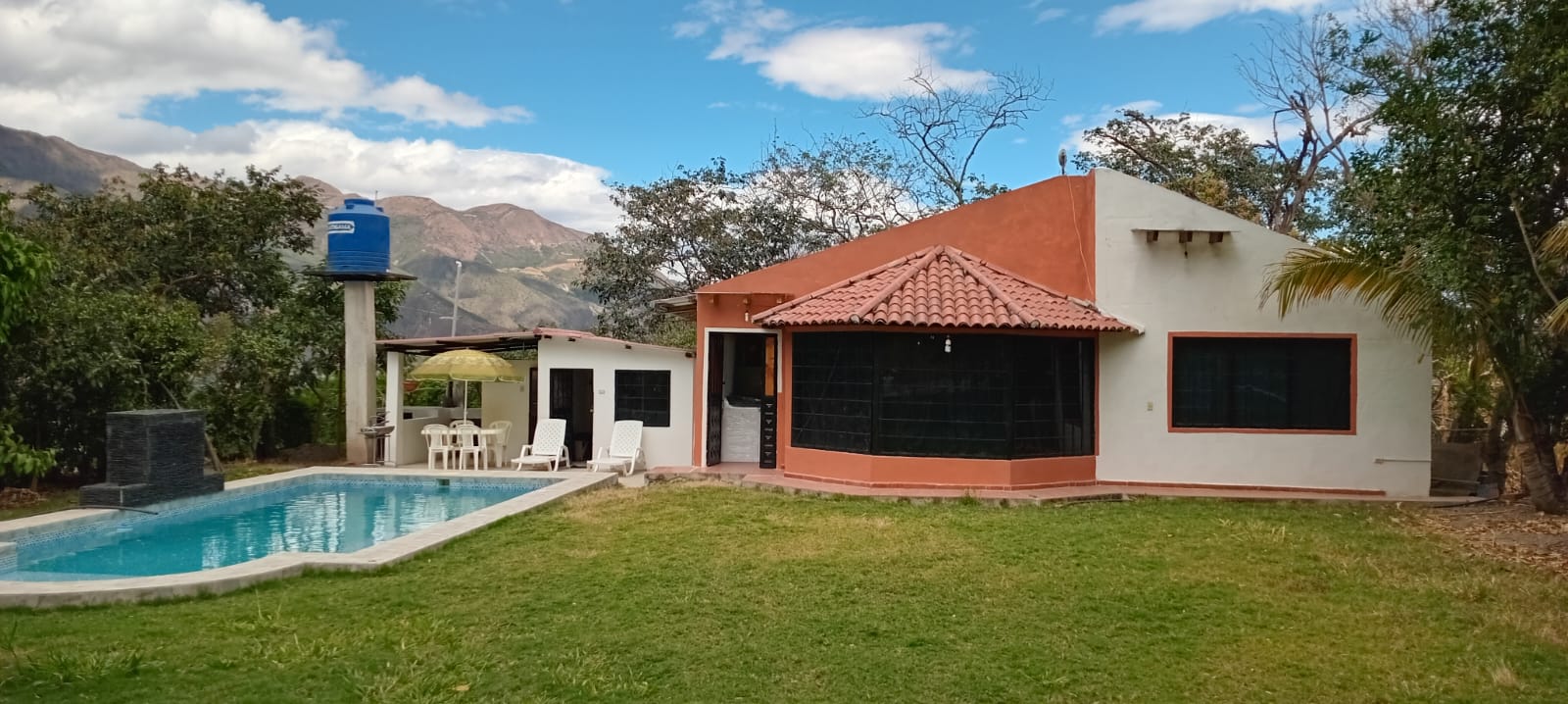Hermosa Quinta Vacacional en Venta vía Cuenca - Santa Isabel